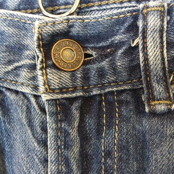 Levi's 527 boys blue five pocket bootcut jeans size (16R). - Picture 8 of 17